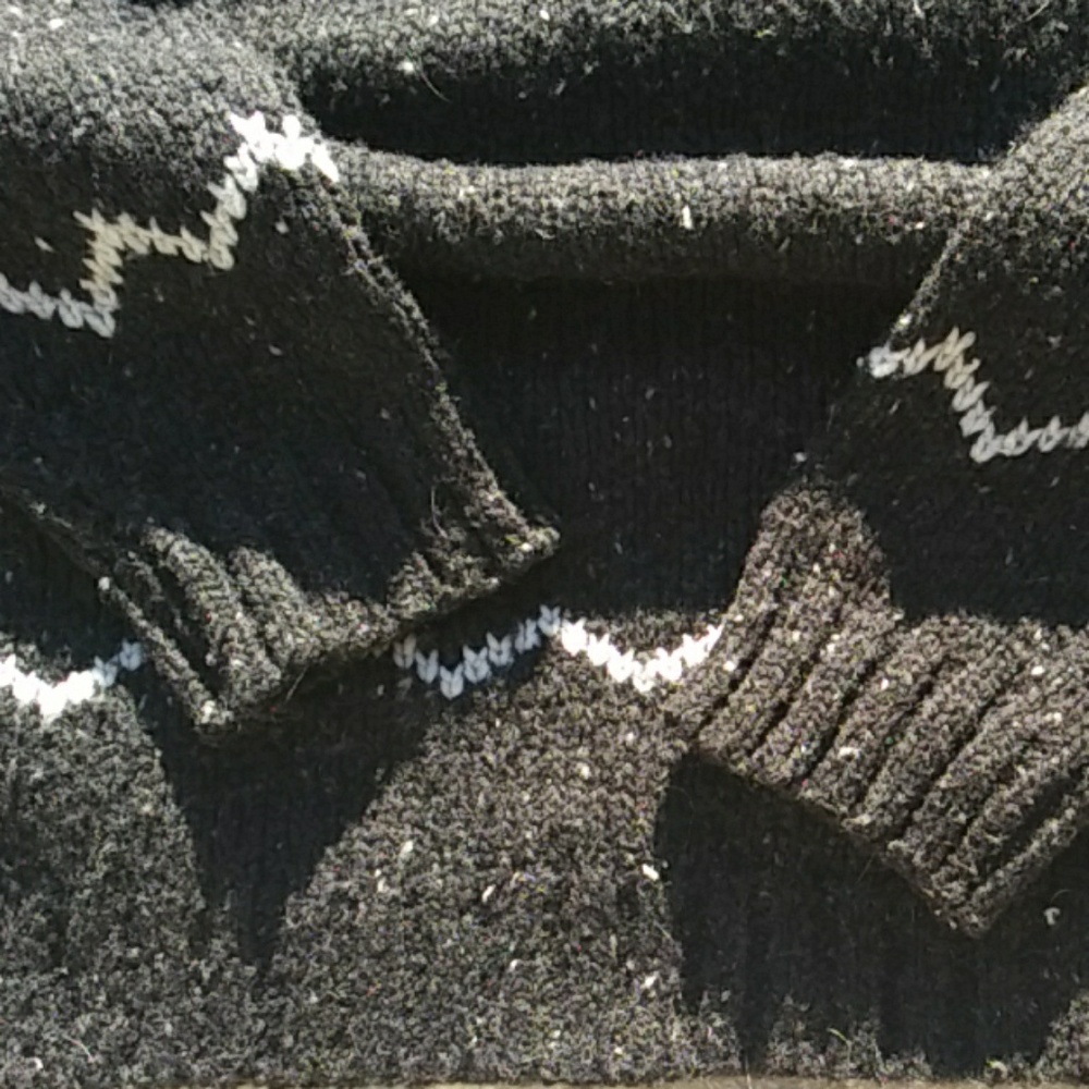 Vintage💕Echo 💕Sweater 💕 - Picture 3 of 8